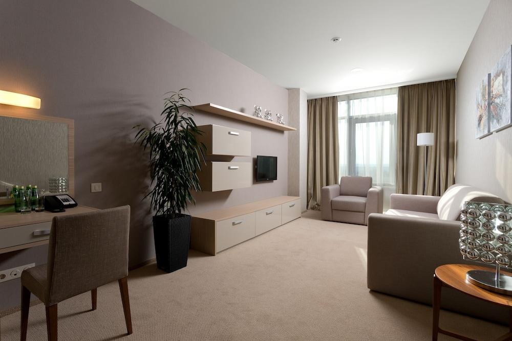 Ovis Hotel Harkov Kültér fotó