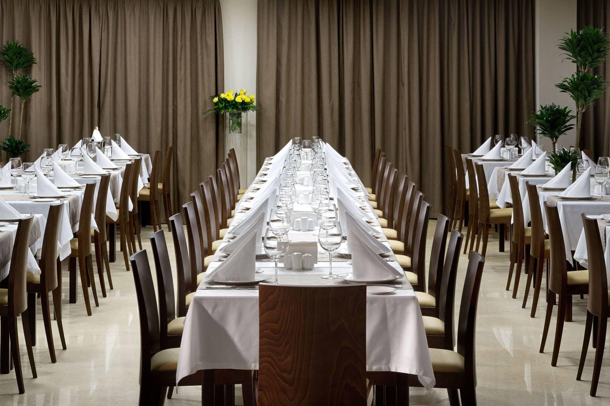 Ovis Hotel Harkov Kültér fotó