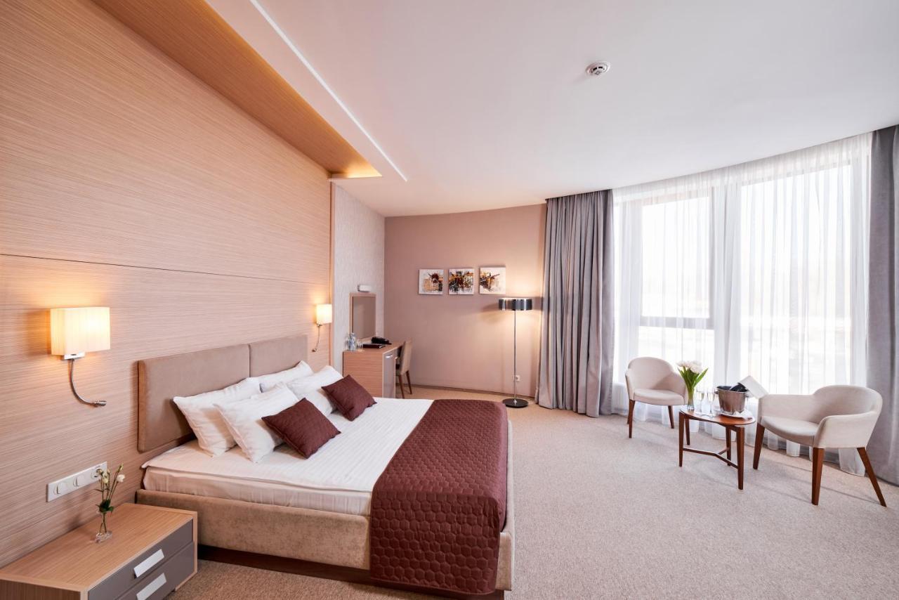 Ovis Hotel Harkov Kültér fotó
