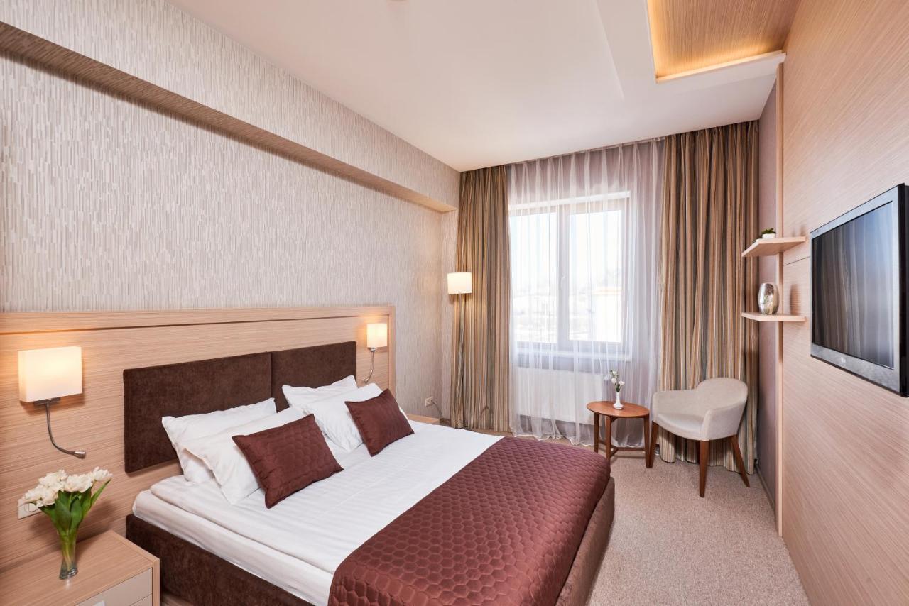 Ovis Hotel Harkov Kültér fotó