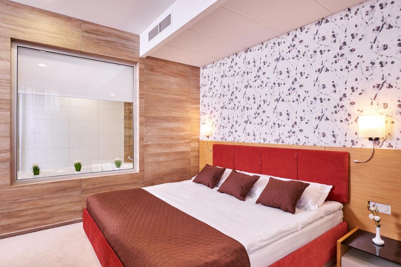 Ovis Hotel Harkov Kültér fotó