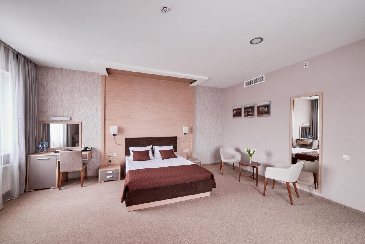 Ovis Hotel Harkov Kültér fotó