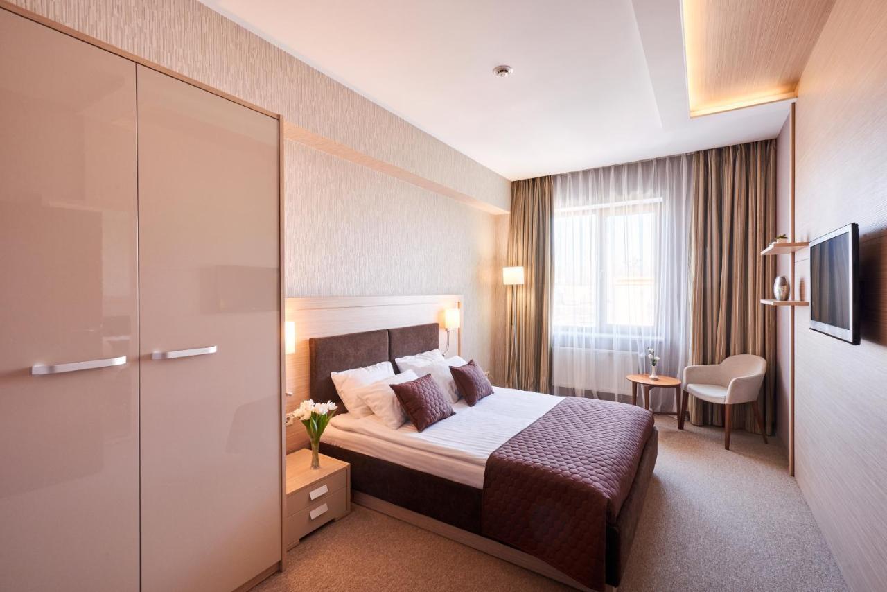 Ovis Hotel Harkov Kültér fotó