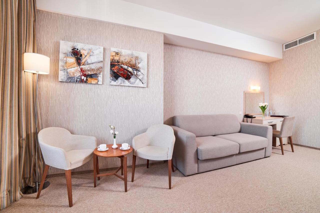 Ovis Hotel Harkov Kültér fotó