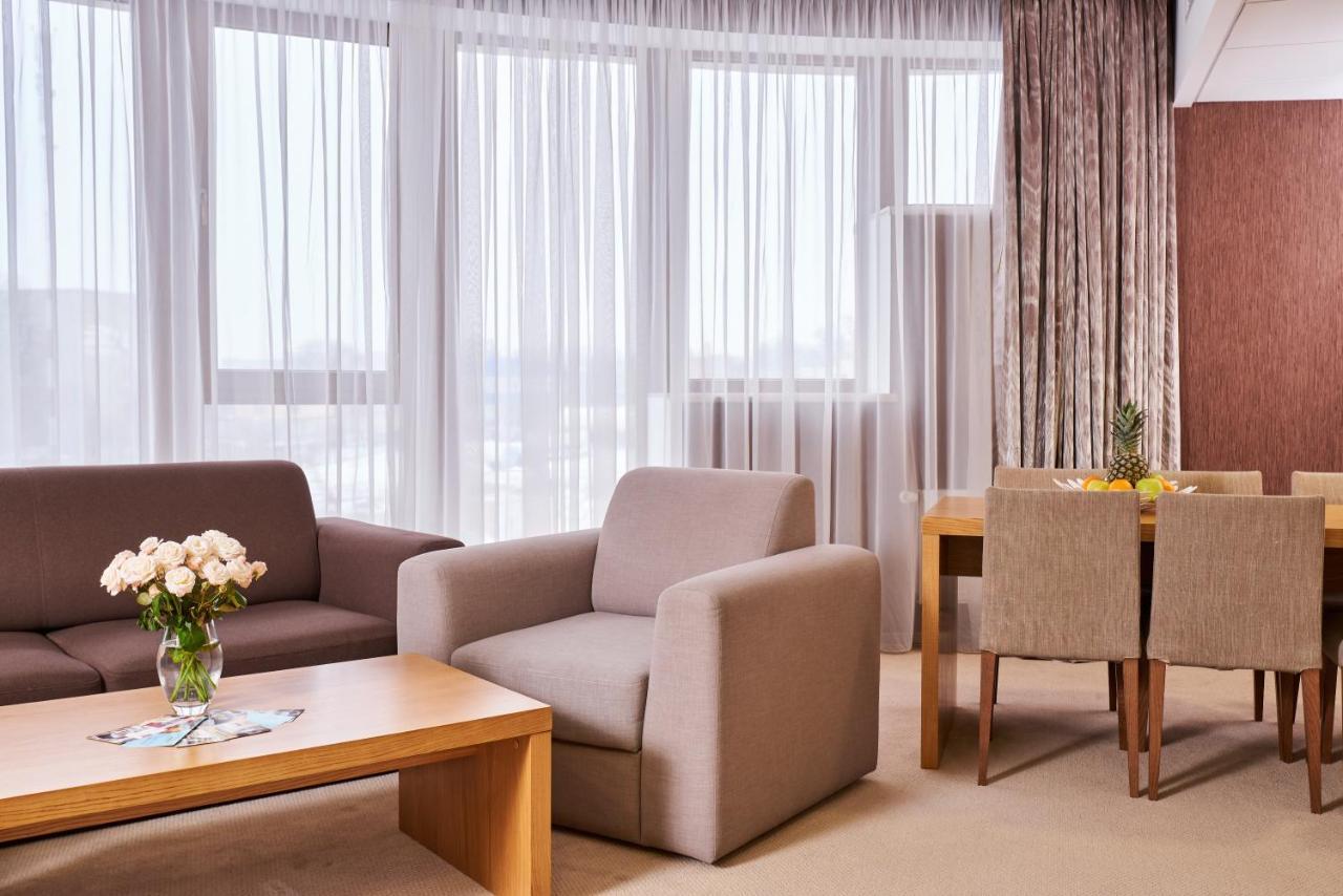 Ovis Hotel Harkov Kültér fotó