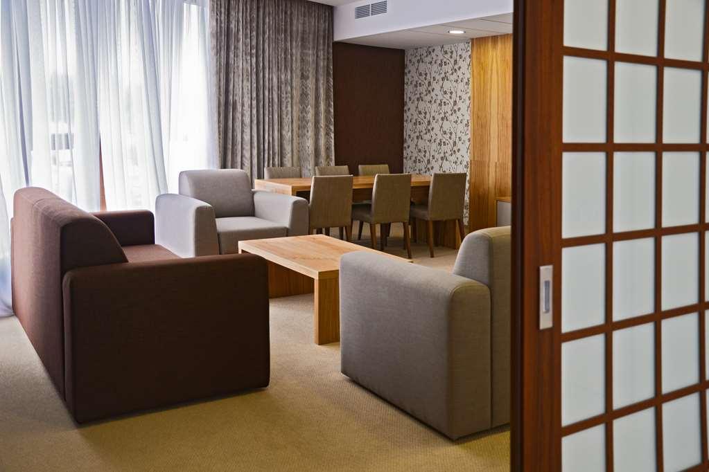 Ovis Hotel Harkov Beltér fotó