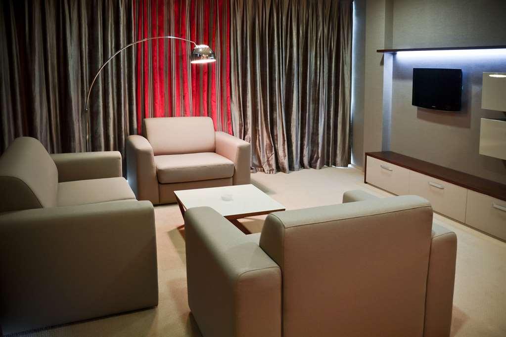 Ovis Hotel Harkov Szoba fotó