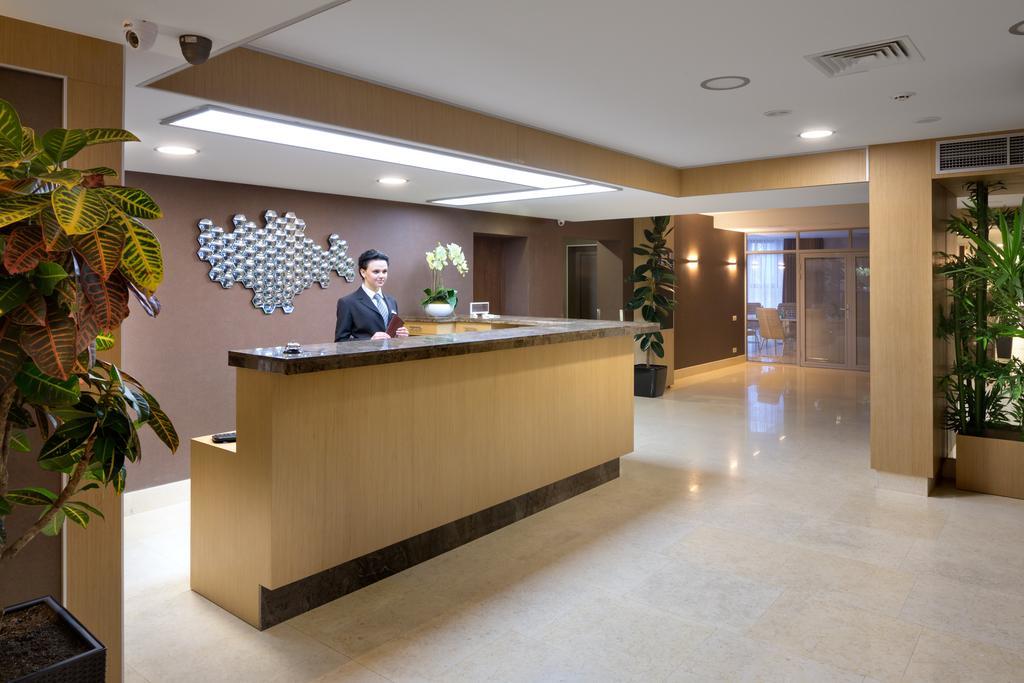Ovis Hotel Harkov Kültér fotó