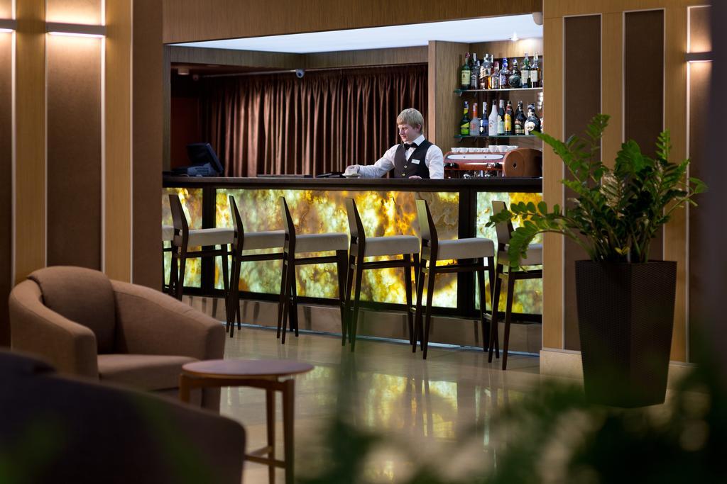 Ovis Hotel Harkov Kültér fotó